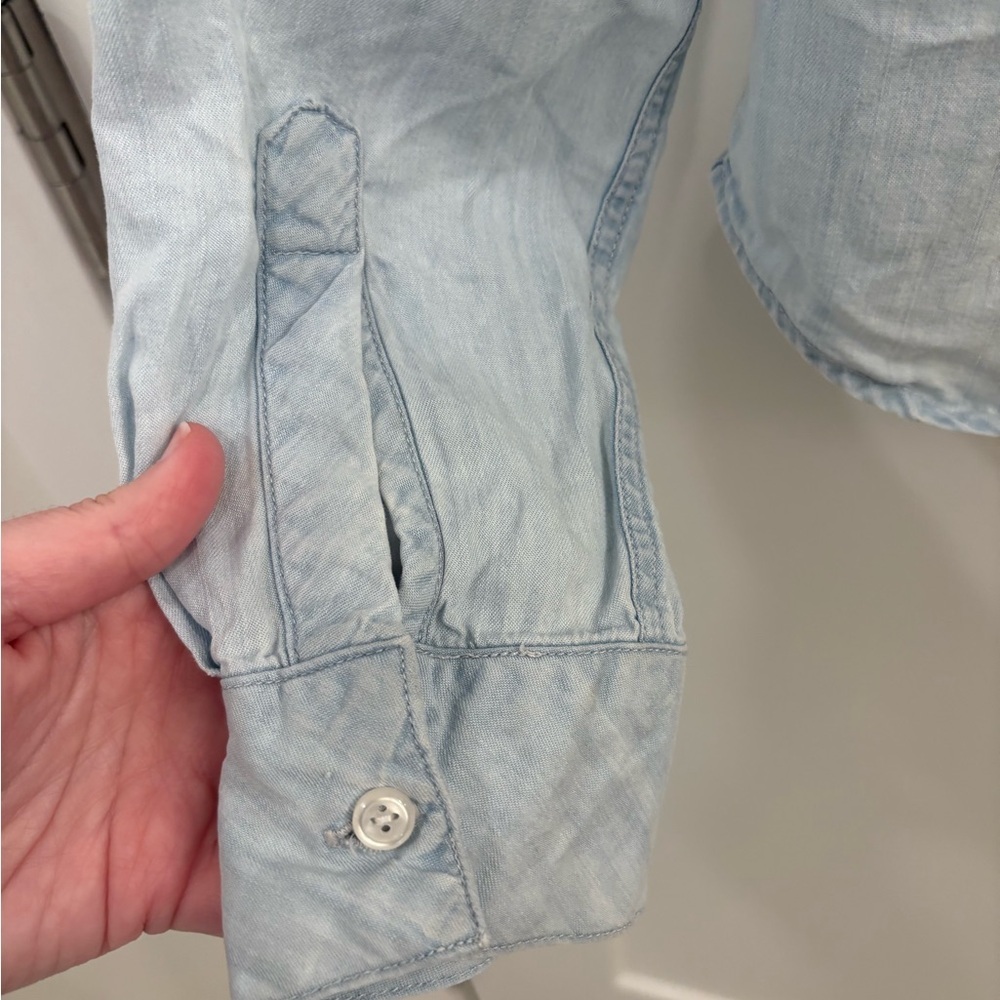 Rails Ingrid Denim Button Down in Light Vintage Size XS - Picture 11 of 16